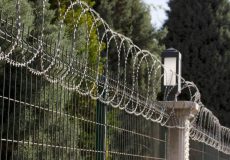 عواملی که به فنس آسیب می‌رساند